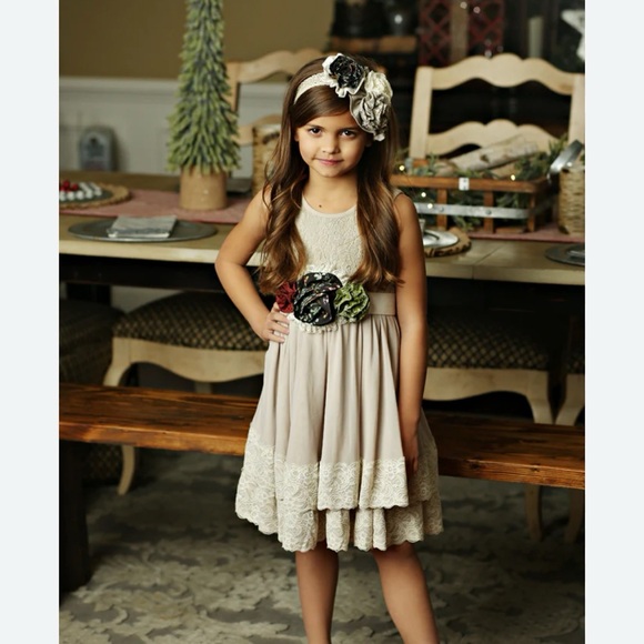 Mustard Pie Mabel Dress Girls Size 4T Color Bisque Lace - Picture 7 of 7